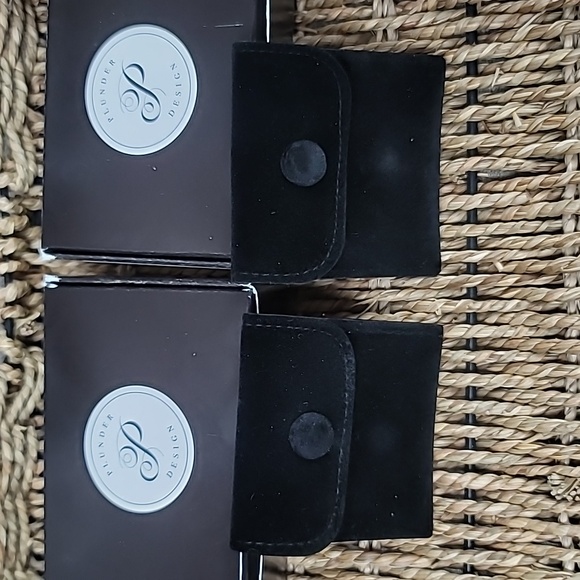 Plunder gold and sliver lock earrings bundle nwt new with tags - Picture 5 of 6